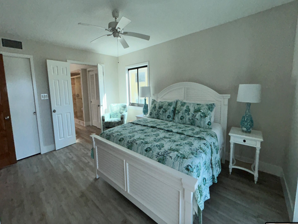Sanibel Isand Three Bedroom Rental Condo Pool Tennis